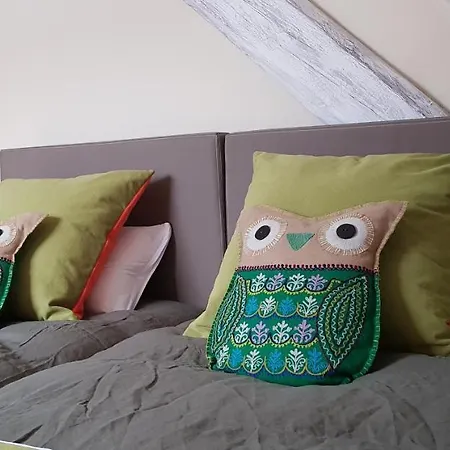 La Chouette Maison - Chambres D'Hotes Et Gite En Ville Frühstückspension