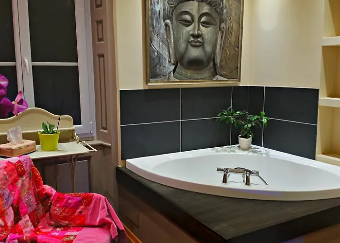 住宿加早餐酒店 La Chouette Maison - D'hotes Et En 勒米尔蒙