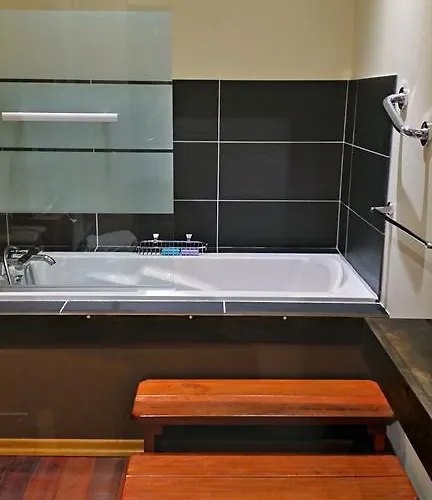 住宿加早餐酒店 La Chouette Maison - D'hotes Et En 勒米尔蒙